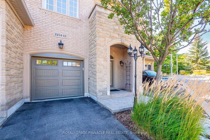Property Photo:  2254 Rockingham Drive 13  ON L6H 7H8 