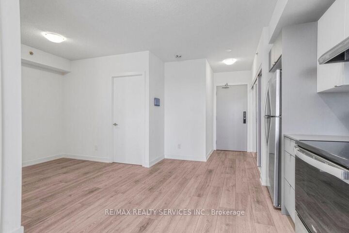 Property Photo:  3200 Dakota Common B906  ON L7M 2A7 