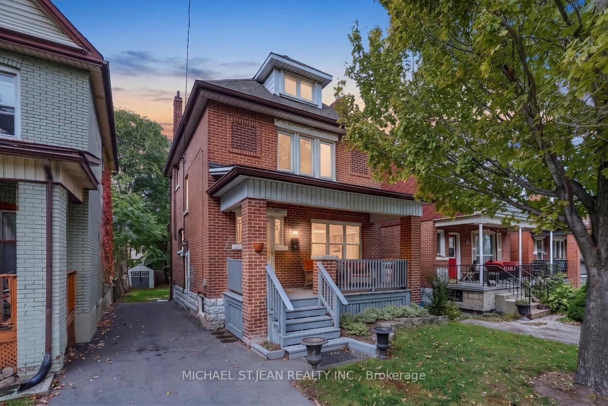Property Photo:  105 Balmoral Avenue N  ON L8L 7R7 
