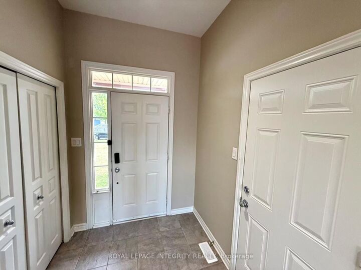 Property Photo: 949 Klondike Road ON K2W 0E3