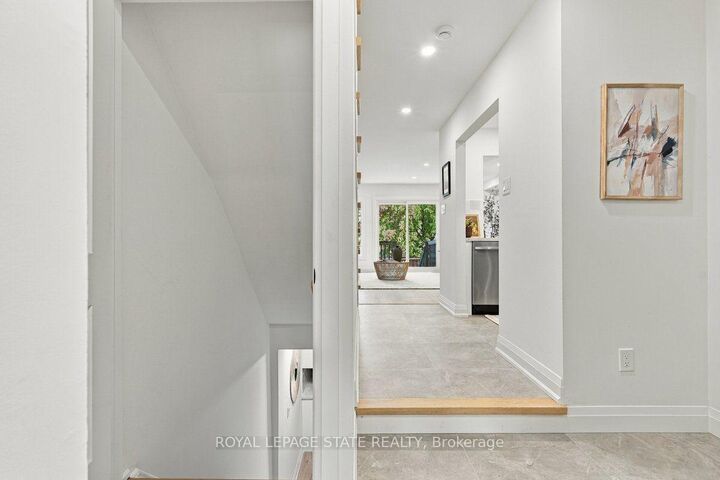 Property Photo:  44 Viewcrest Circle  ON M9W 7G6 