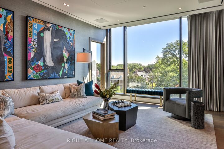 Property Photo:  1 Roxborough Street E 501  ON M4W 1V5 