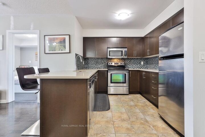 Property Photo:  10 Mendelssohn Street 427  ON M1L 0G7 