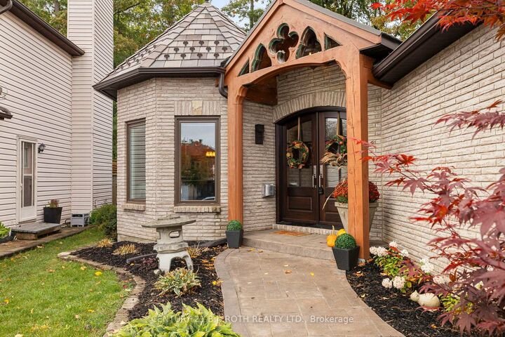 Property Photo:  61 Orwell Crescent  ON L4N 6M6 