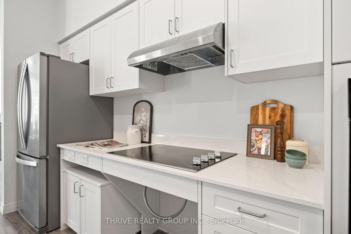 Property Photo:  373 Hill Street 311  ON N6B 1E3 