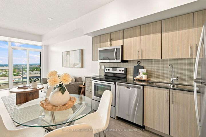 Property Photo:  55 Speers Road  ON L5K 3R6 