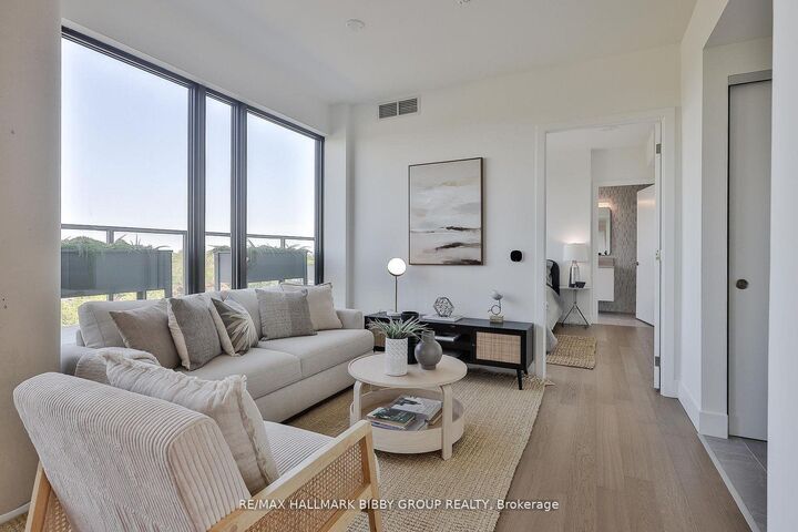 Property Photo:  1414 Bayview Avenue 702  ON M4G 3A7 