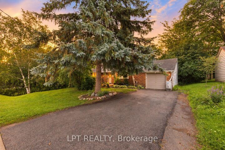 Property Photo:  98 Don Mor Drive  ON L3Y 1G7 