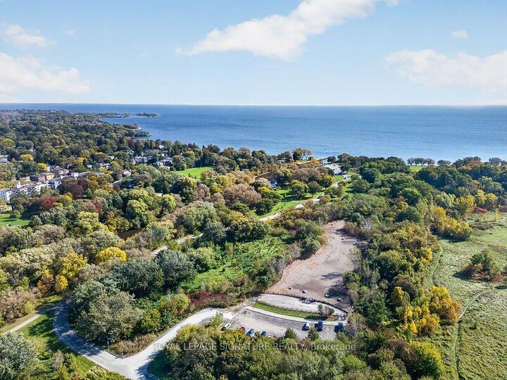 Property Photo:  1515 Lakeshore Road 1708  ON L5E 3E3 
