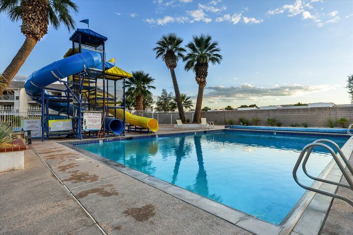 Property Photo: 1845 W Canyon View Dr 2118 UT 84770