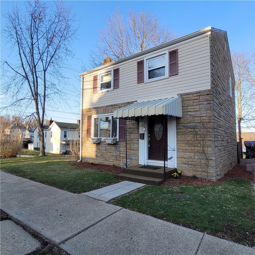 Property Photo: 330 Wilcox St PA 15106