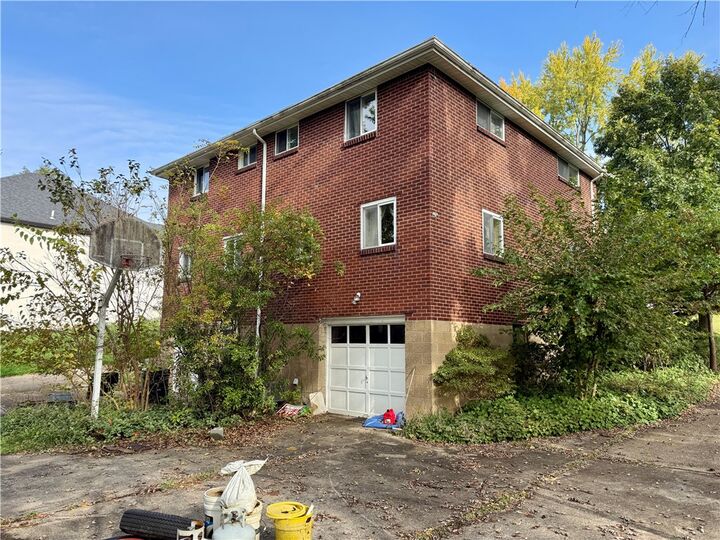 Property Photo: 1224 10th PA 15642