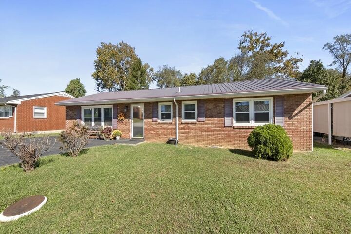Property Photo: 1109 Federal Way KY 41139
