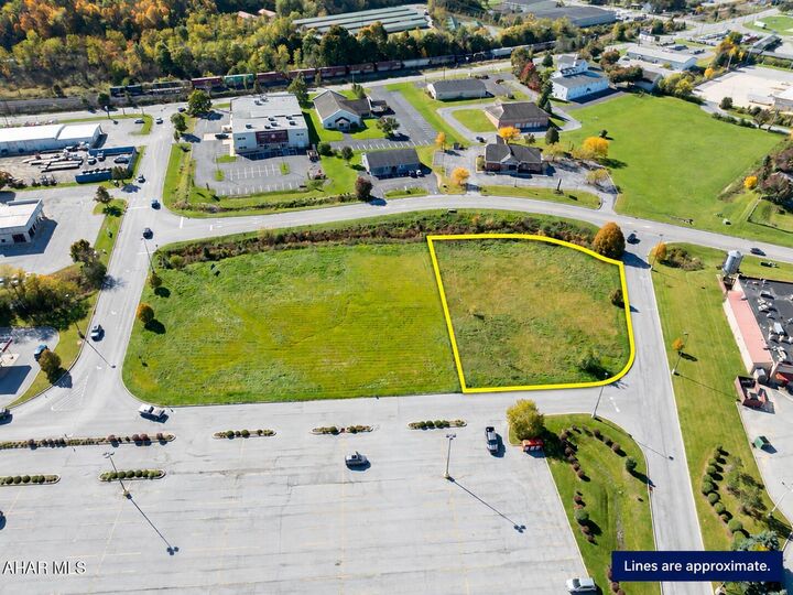 Property Photo:  202 Patch Way Road  PA 16635 