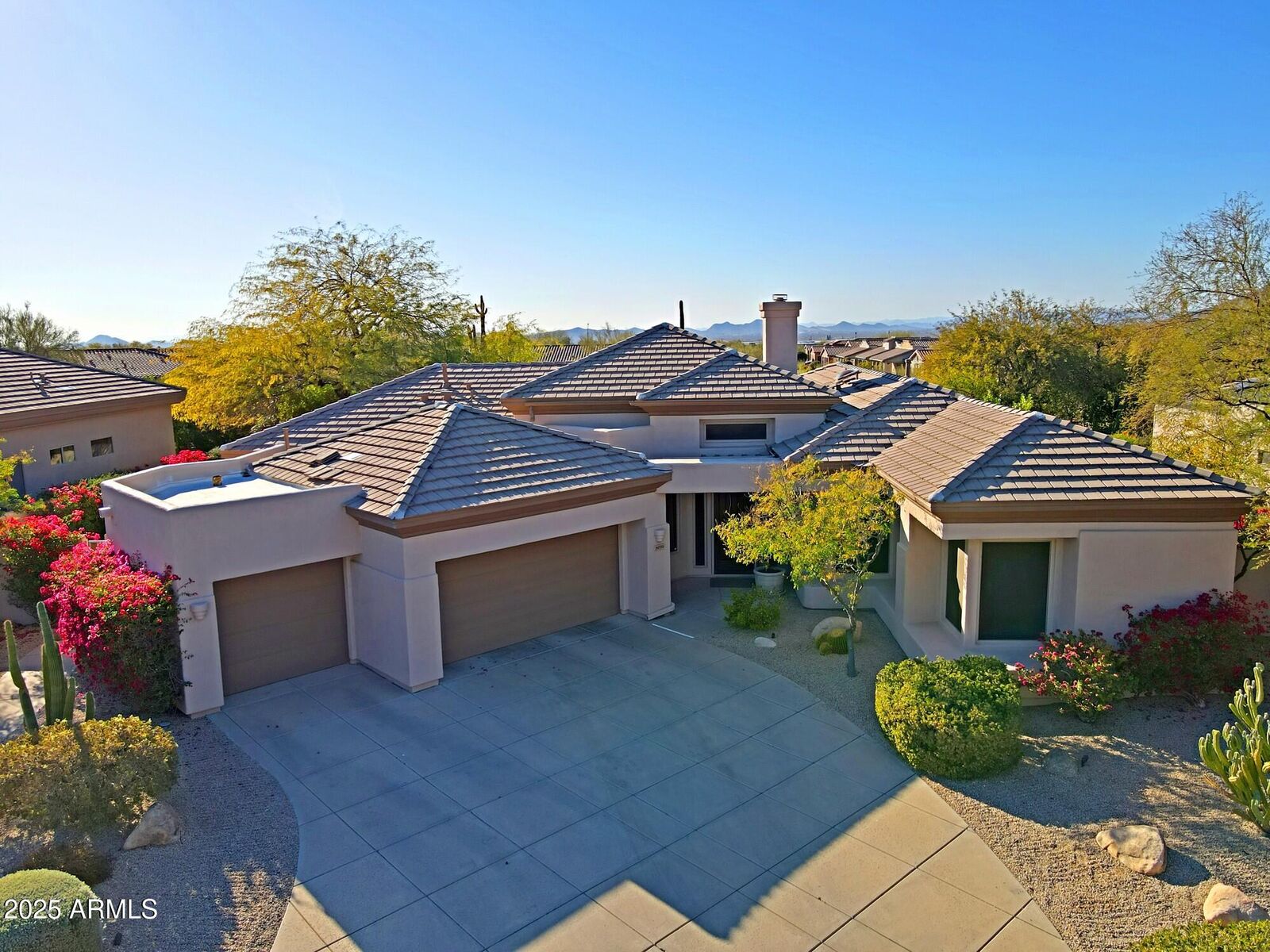 Property Photo:  34332 N 61st Place  AZ 85266 