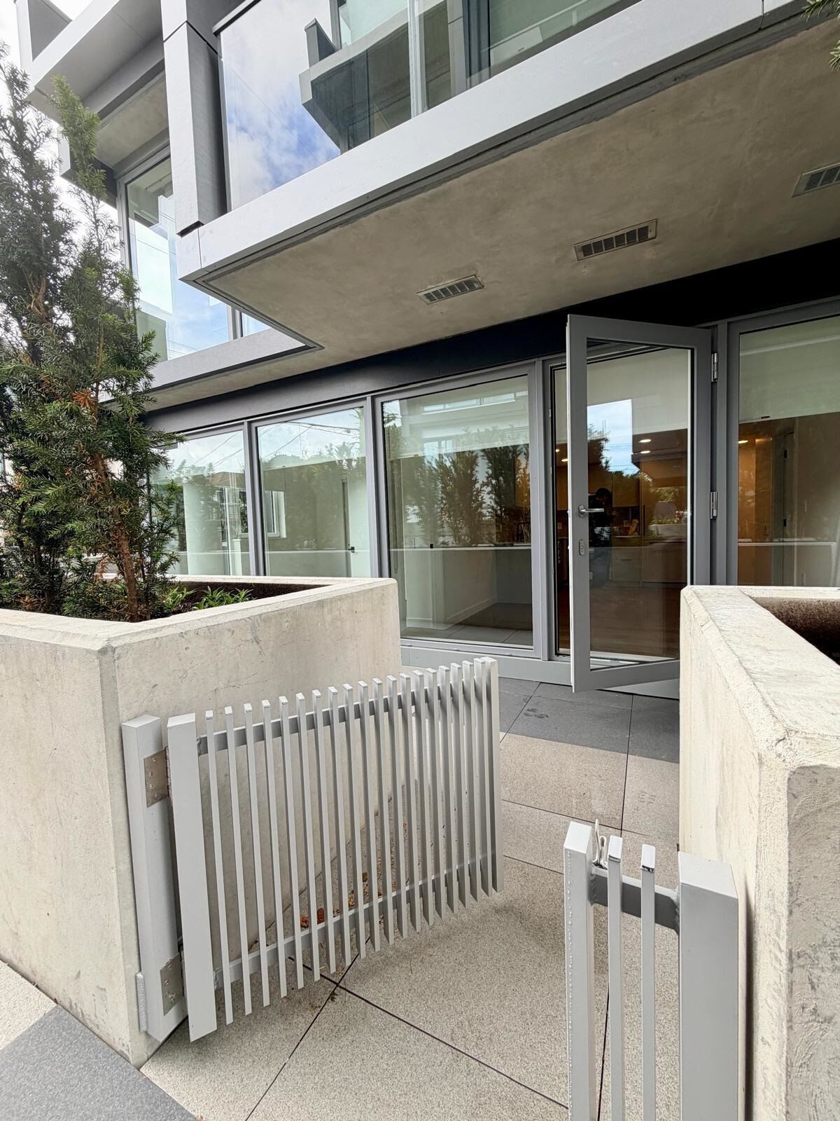 Property Photo:  8120 Oak Street 104  BC V6P 0N2 