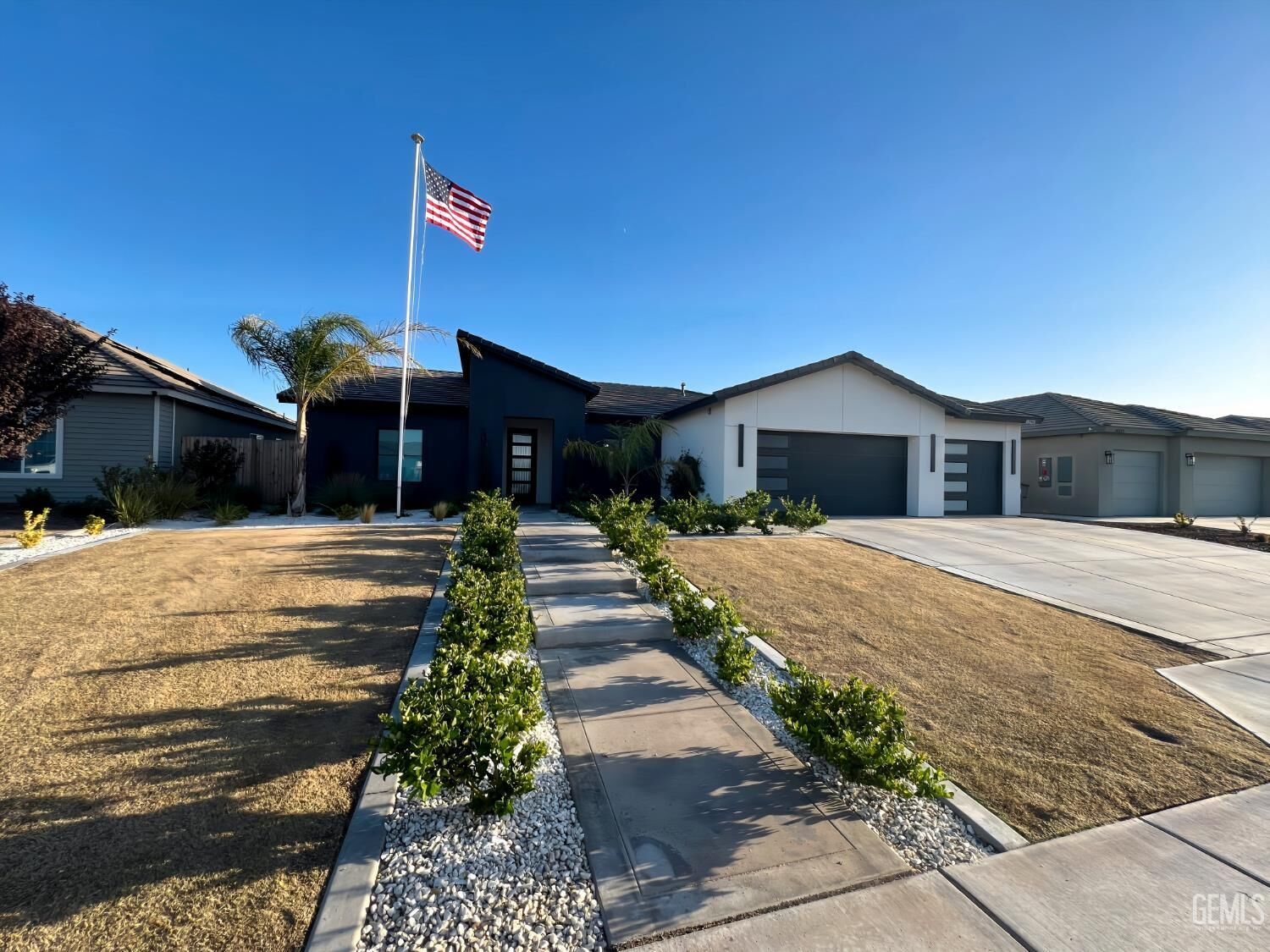 Property Photo:  16525 Chloe Court  CA 93314 