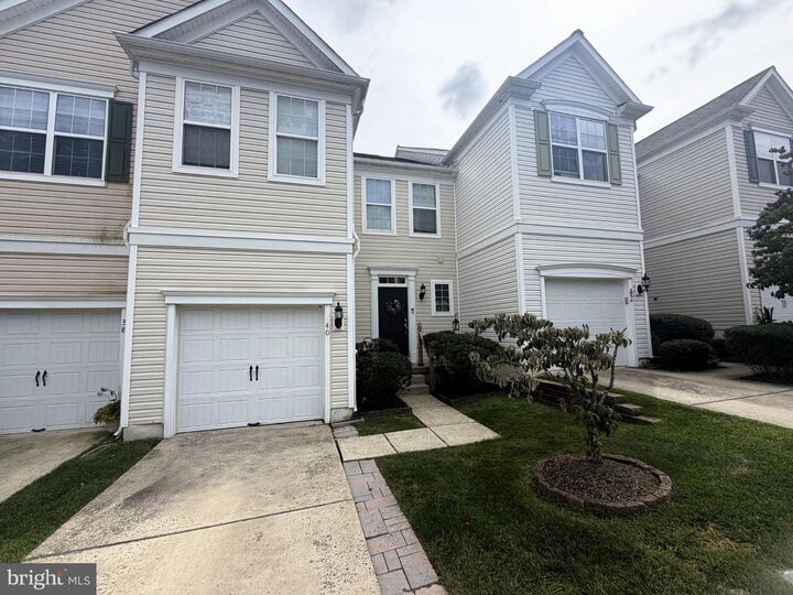 Property Photo:  40 Shire Court  NJ 08083 
