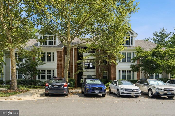 Property Photo:  11200 Beaver Trail Court 11200  VA 20191 