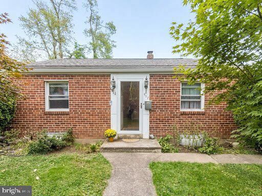 Property Photo:  417 Hillside Road  PA 17070 