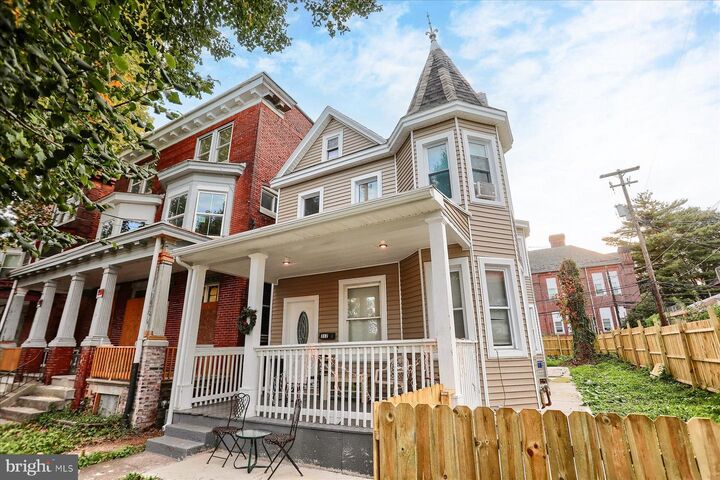 Property Photo: 312 S 14th Street PA 17104
