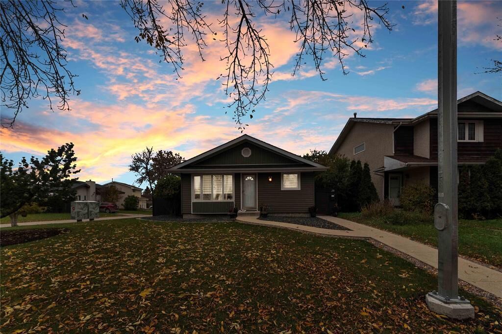 Property Photo:  95 Ostafiew Farm Road  MB R2R 2C4 