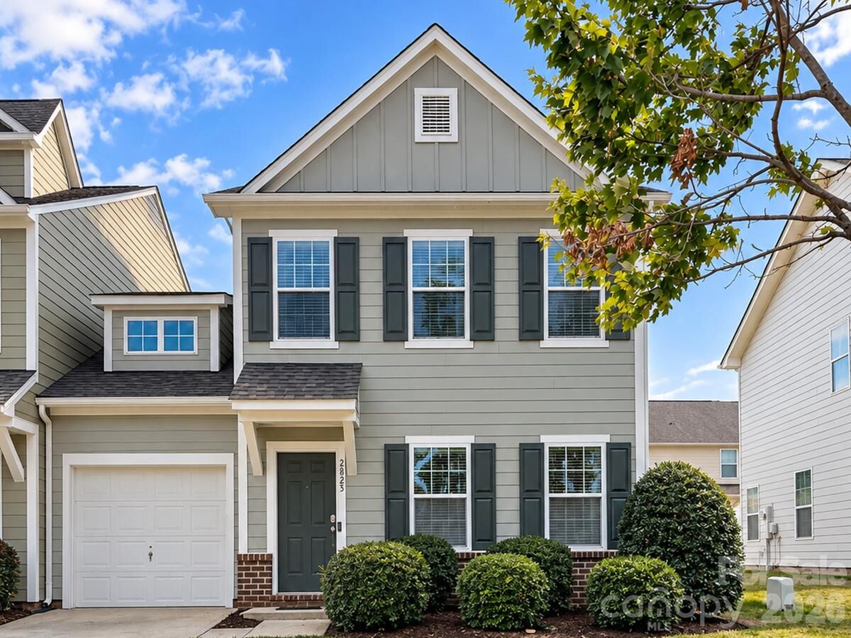 Property Photo:  2825 Hopeton Court  NC 28110 