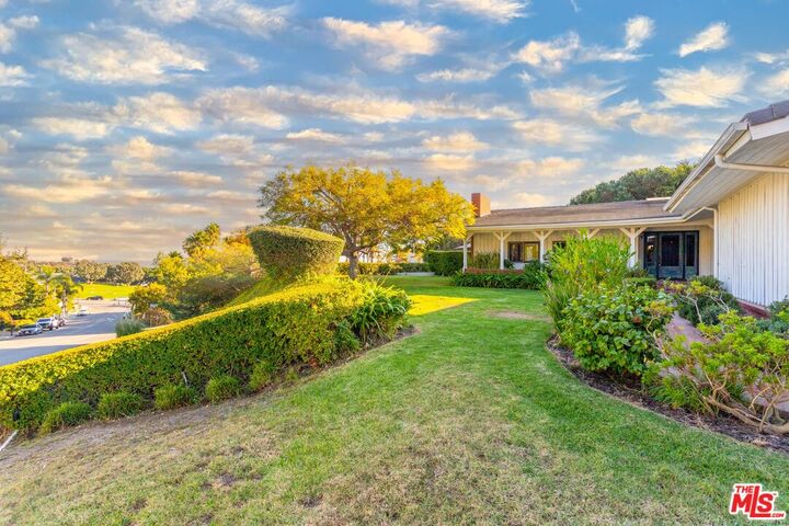 Property Photo: 3825 Malibu Country Dr CA 90265