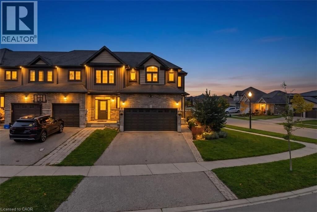 Property Photo:  100 Links Crescent  ON N4T 0K7 