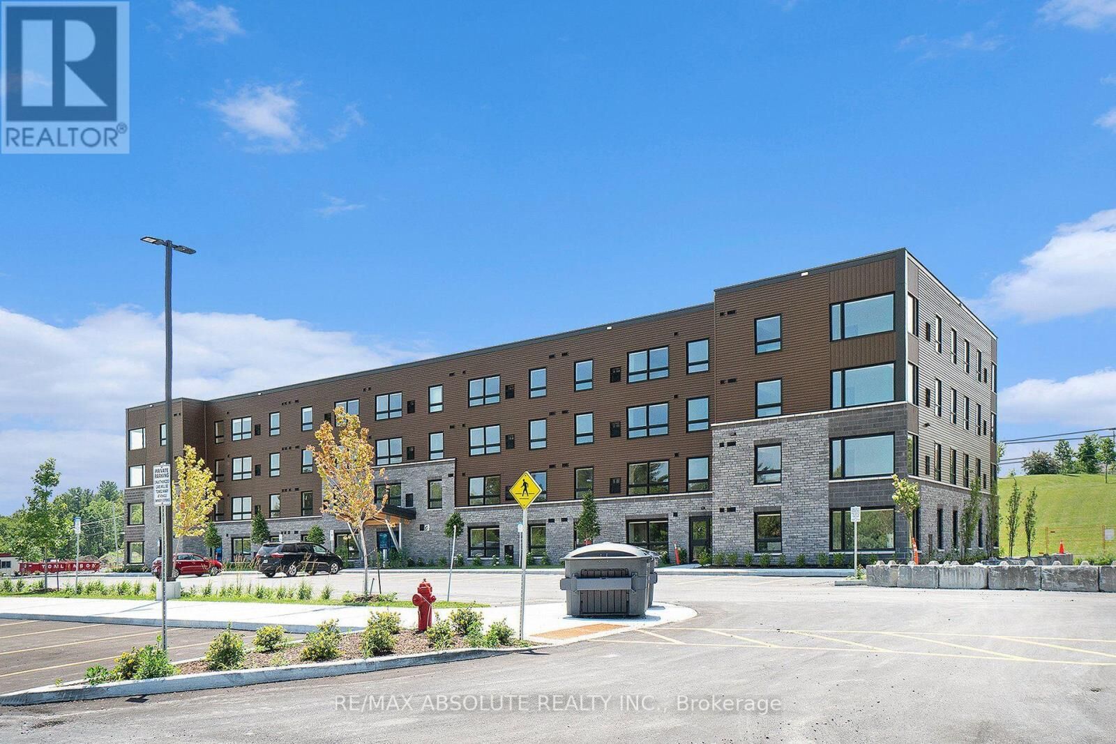 Property Photo:  12B Thomas Street South 101  ON K7S 2J1 