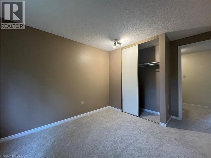 Property Photo:  20 Paulander Drive 23  ON N2M 5L3 