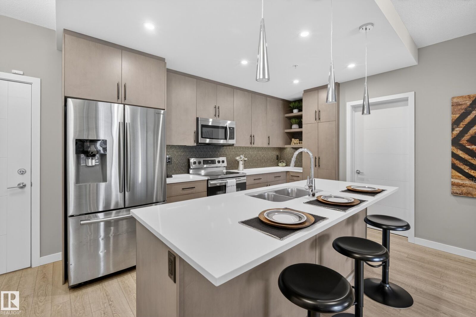 Property Photo:  1154 Adamson Drive SW 127  AB T6W 3N5 