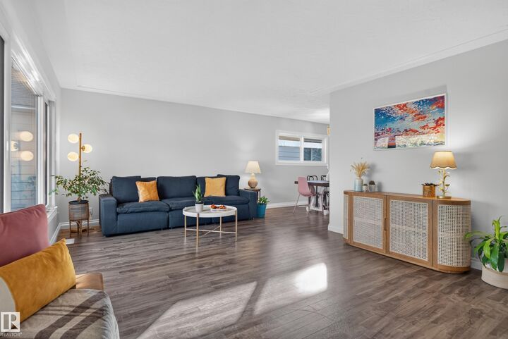Property Photo:  9814 79 Street NW  AB T6A 3G1 