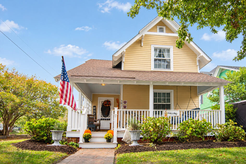 Property Photo: 501 Tazewell Ave VA 23310