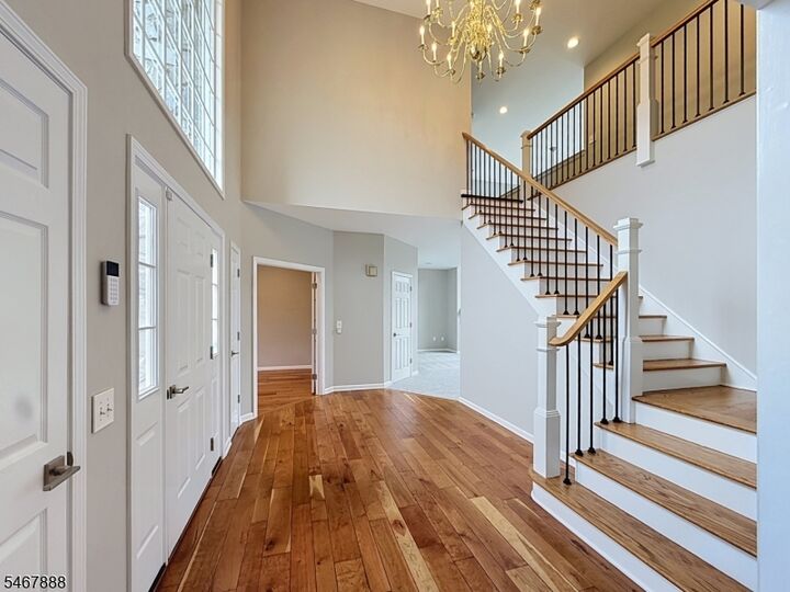Property Photo:  36 Skyview Dr  NJ 07871 