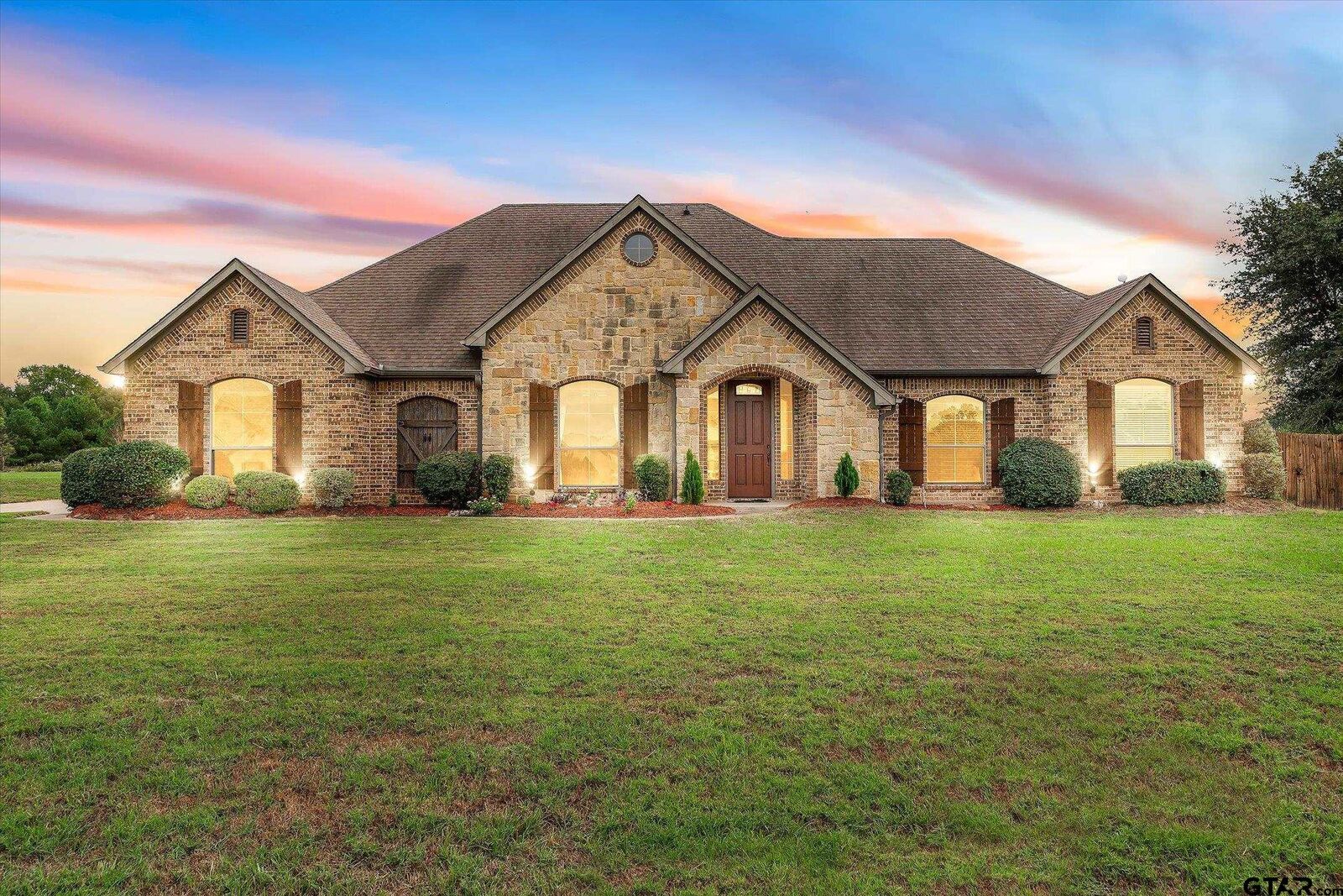 Property Photo:  112 Lake Meadow Drive  TX 75103 