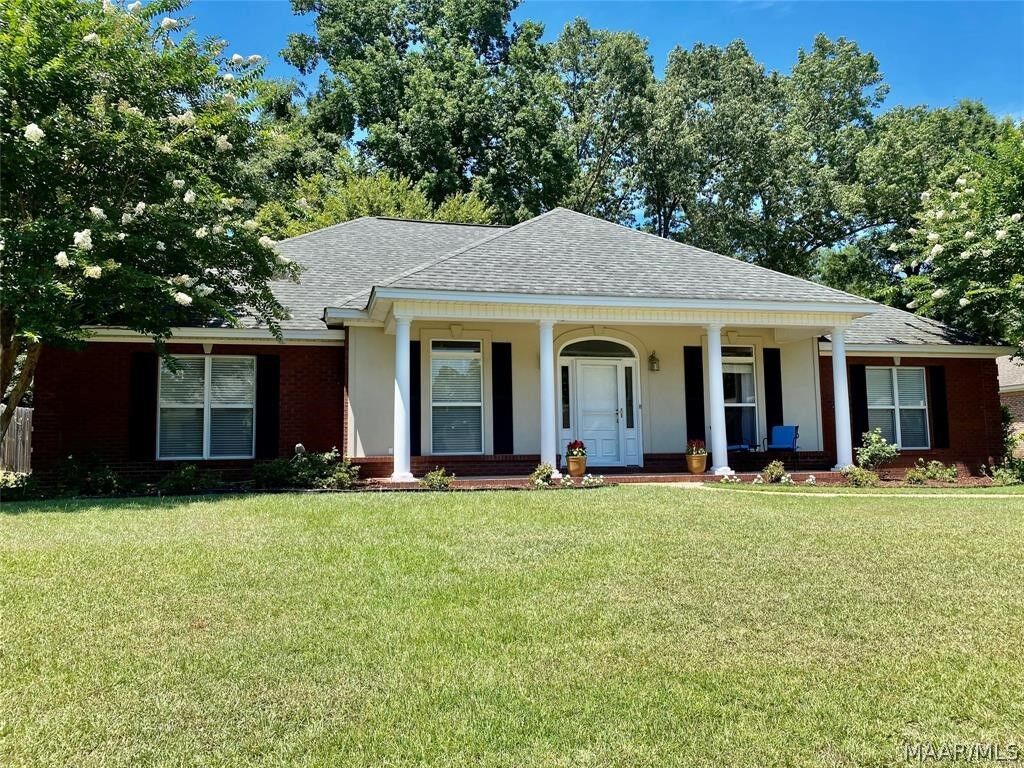 Property Photo: 618 Forest Trail AL 36117