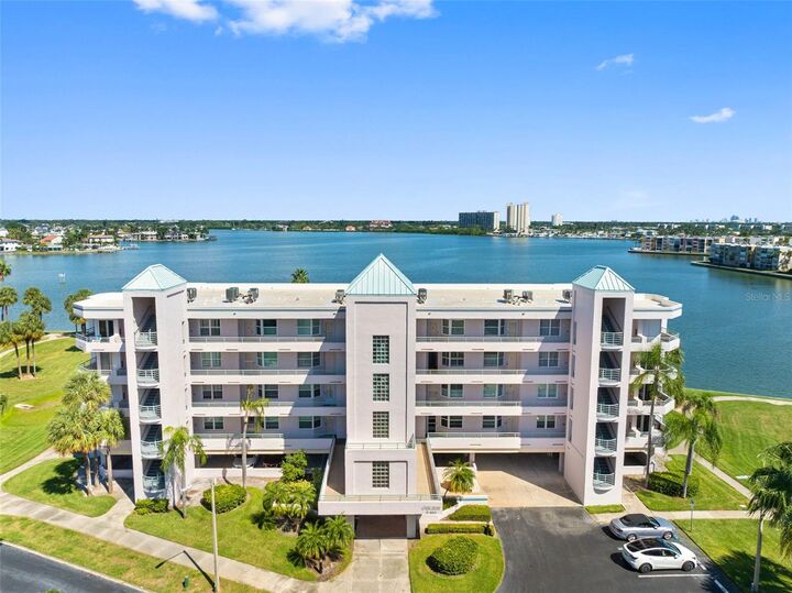 Property Photo: 8021 Sailboat Key Boulevard S 304 FL 33707
