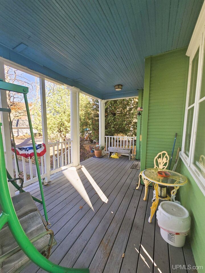 Property Photo: 308 Kearsarge Street MI 49913