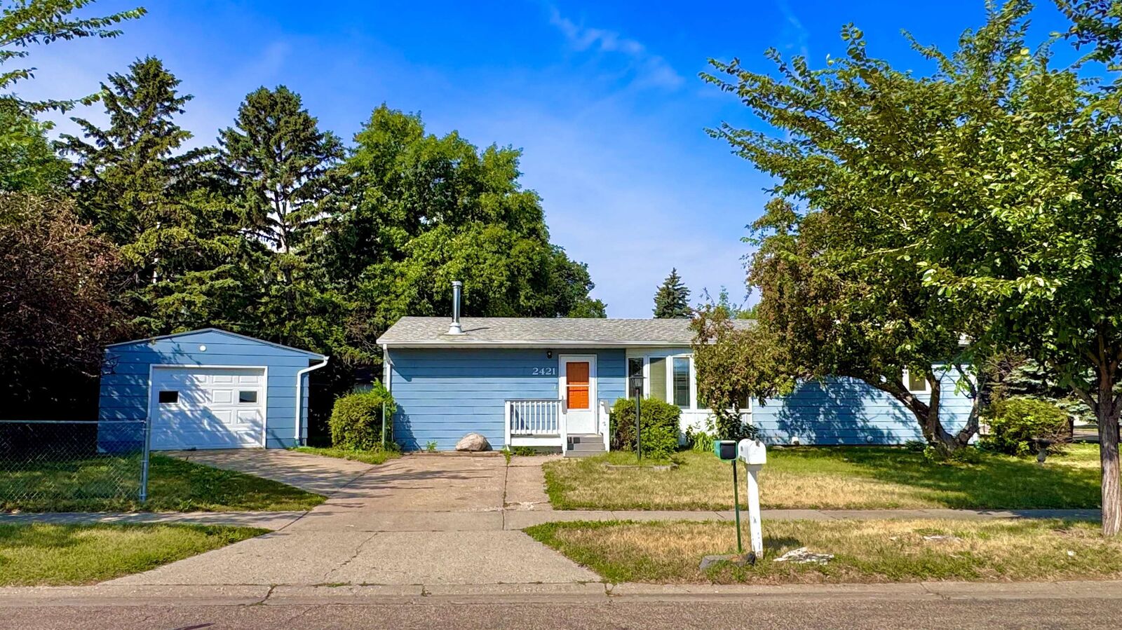 Property Photo: 2421 4th St ND 58703