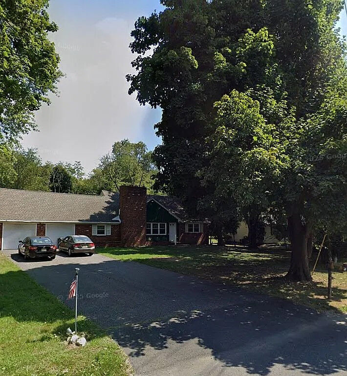 Property Photo: 943 Old York Road NJ 08520