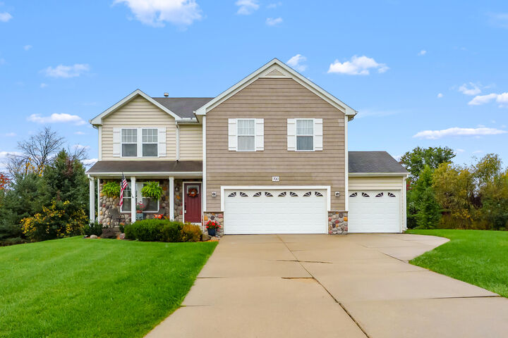 Property Photo: 700 Laurel Wood Street MI 49009