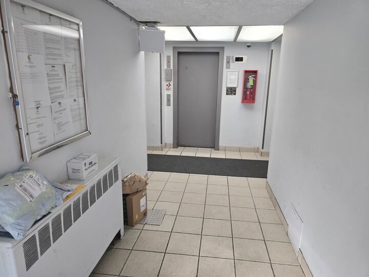 Property Photo:  6161 N Hoyne Avenue 108  IL 60659 