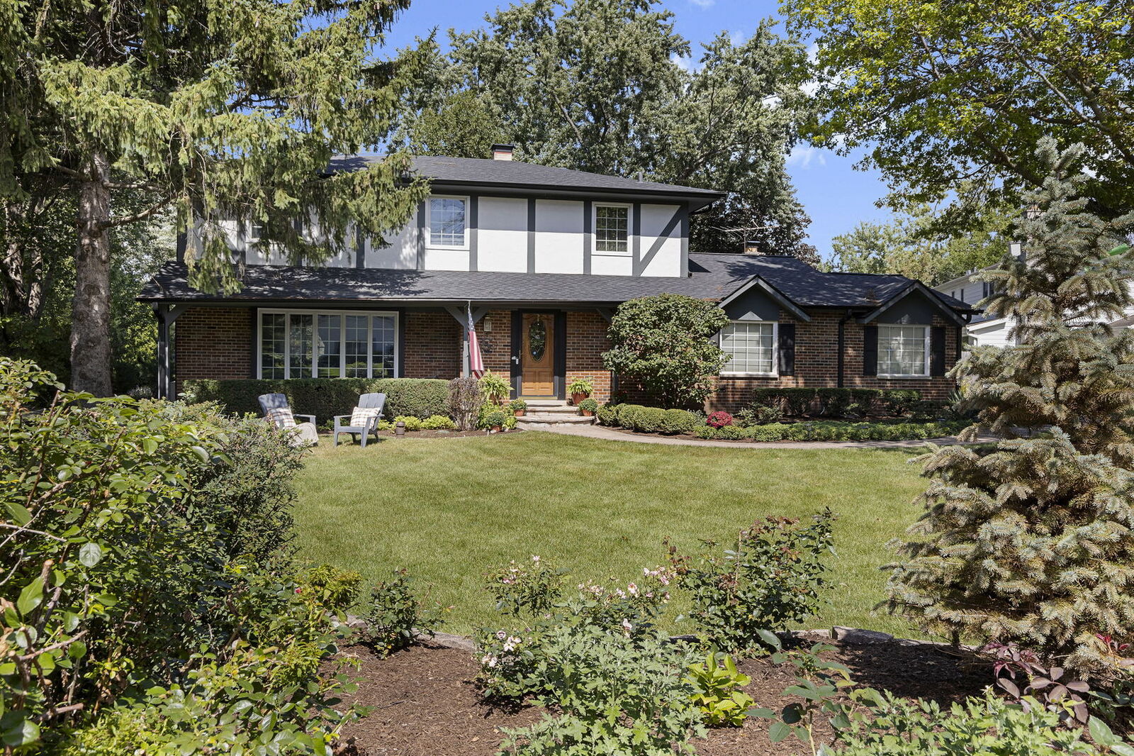 Property Photo:  402 Minnaqua Drive  IL 60070 