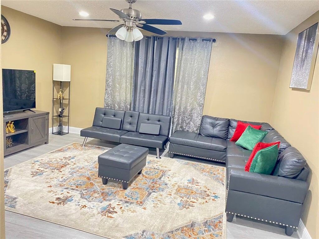 Property Photo:  148 W Ash A  CA 92832 