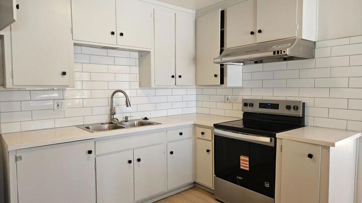 Property Photo:  1688 Enesco Avenue  CA 95121 