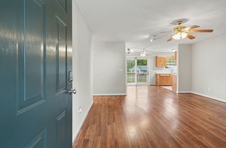 Property Photo:  530 Winning Dr  TN 38401 