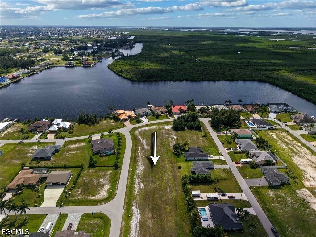 Property Photo: 2708 NW 45th Avenue FL 33993