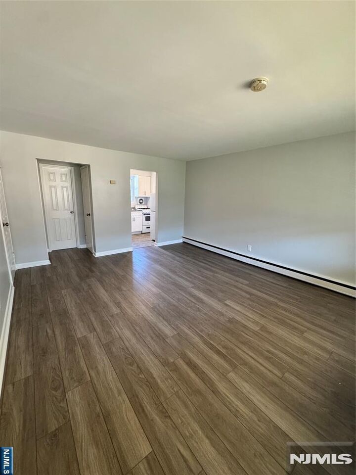 Property Photo:  325 Essex Street I  NJ 07601 