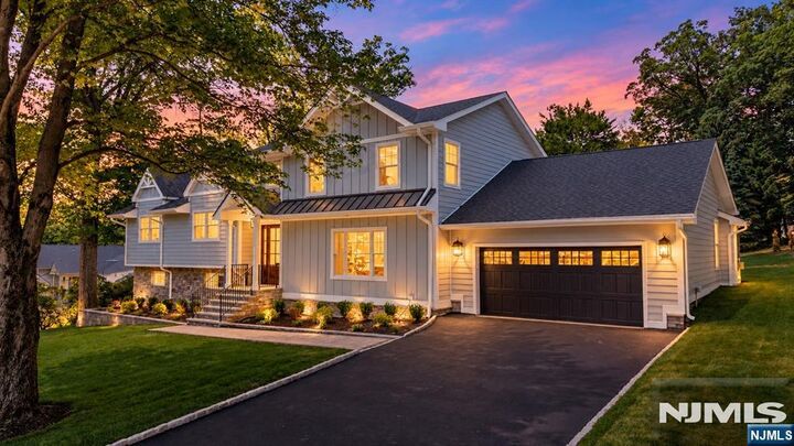 Property Photo:  51 Brookside Terrace  NJ 07006 